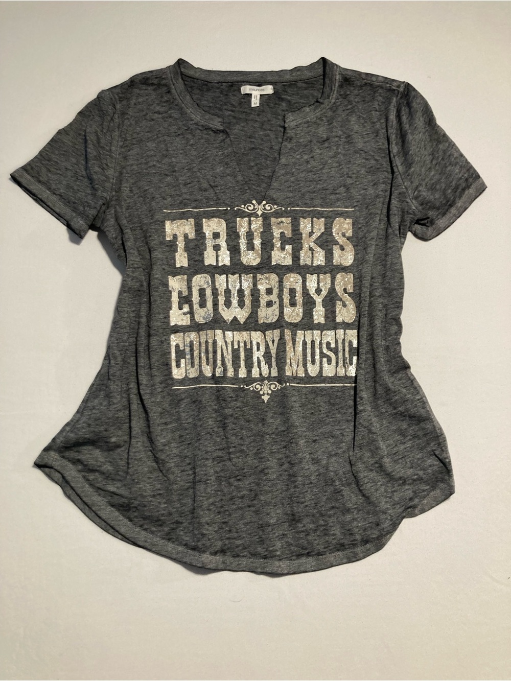 Maurices - Trucks Cowboys Country Music Size M